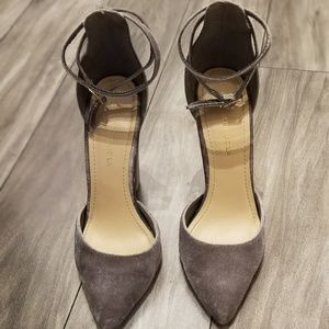 SILVER Velvet Heels (Size 7)